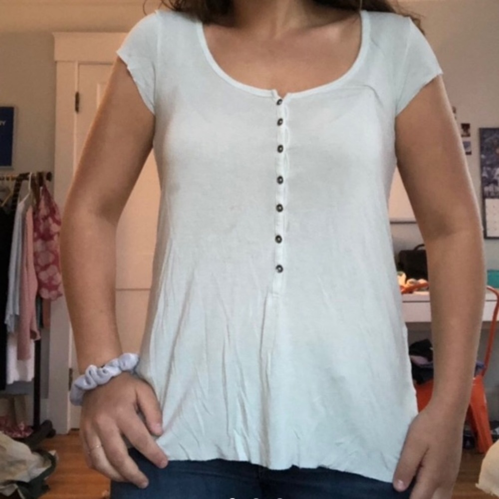 American Eagle Button up top